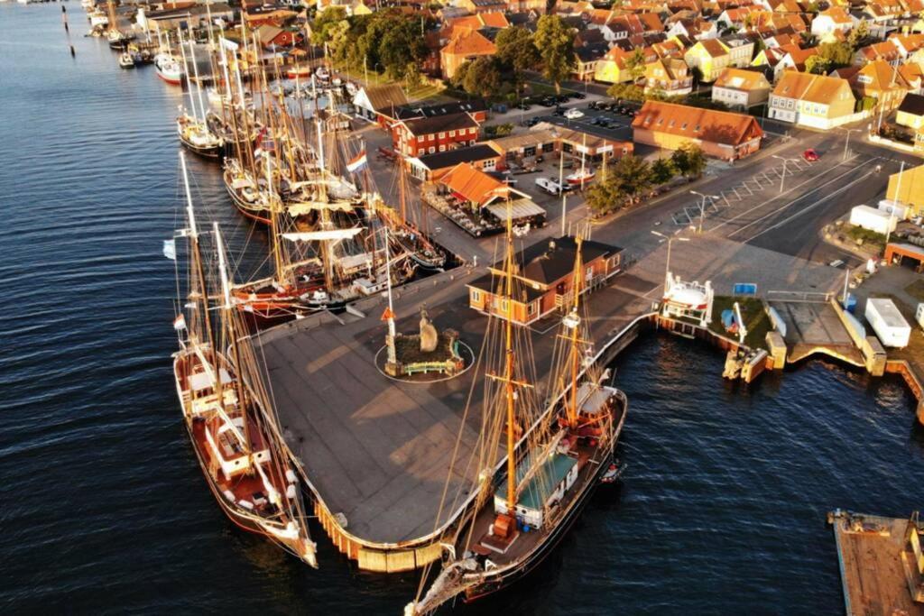 Вилла Hyggeligt Gammelt Fiskerhus I Marstal Экстерьер фото